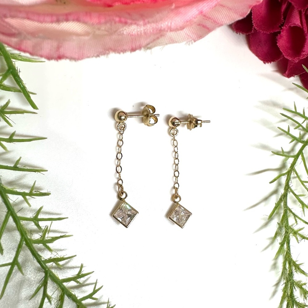 14K Gold ⚜️ Dainty Chain Dangling Cubic Zirconia Drop Earrings - Picture 10 of 12